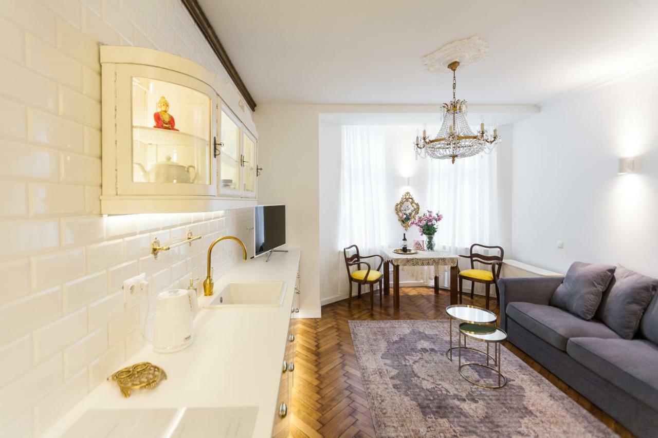 Luxury Apartment Pod Zyrandolem Cracovia Exterior foto